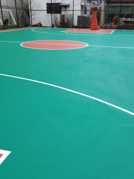 洪洞 球场长期使用易出现地面开裂